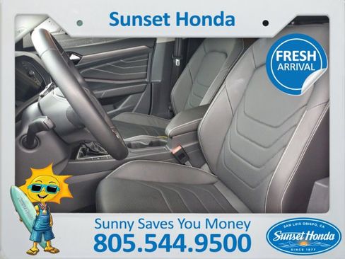 Used 2024 Volkswagen Jetta SEL image 3