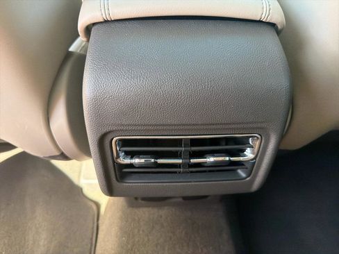 Used 2023 Lincoln Corsair AWD w/ Equipment Group 101A image 21