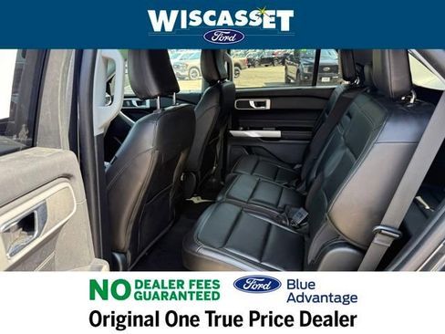 Certified 2022 Ford Explorer XLT w/ Equipment Group 202A image 5