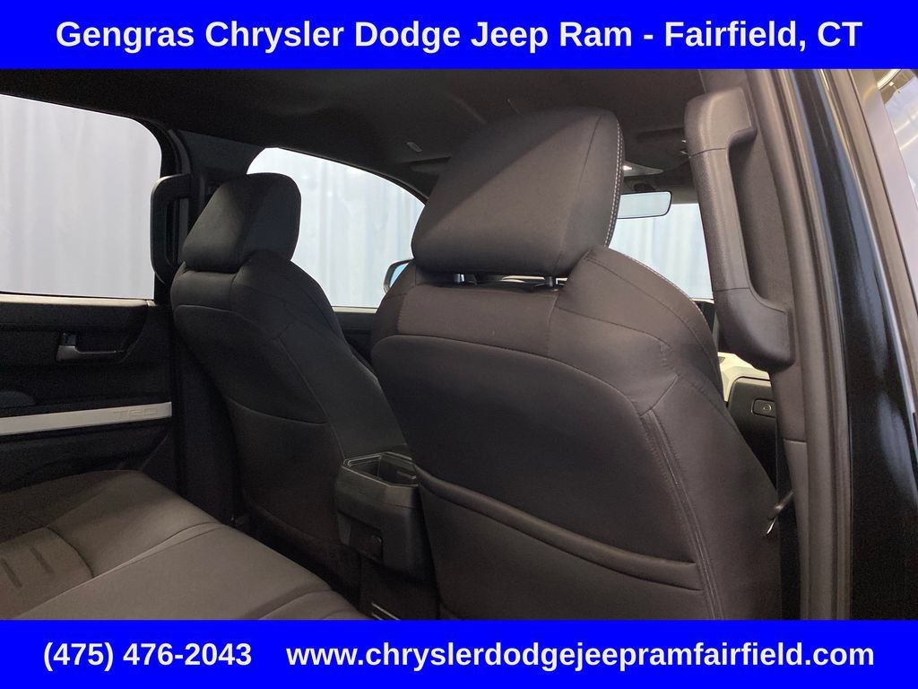 Used 2024 Toyota Tacoma TRD Off-Road AWD/4WD image 36