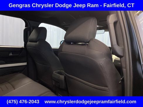 Used 2024 Toyota Tacoma TRD Off-Road AWD/4WD image 36