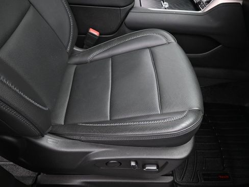 Used 2022 GMC Yukon Denali w/ Max Trailering Package image 36