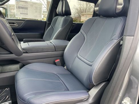 New 2026 INFINITI QX80 4WD w/ Sport Exterior Package image 10