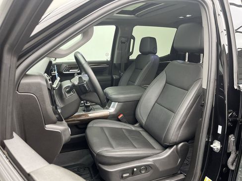 Certified 2025 GMC Sierra 1500 Elevation w/ Elevation Premium Package AWD/4WD image 12
