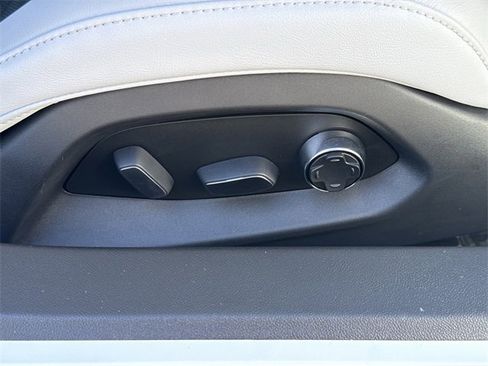 Certified 2024 Chevrolet Corvette RWD Convertible 3LT w/ Z51 Performance Package image 28