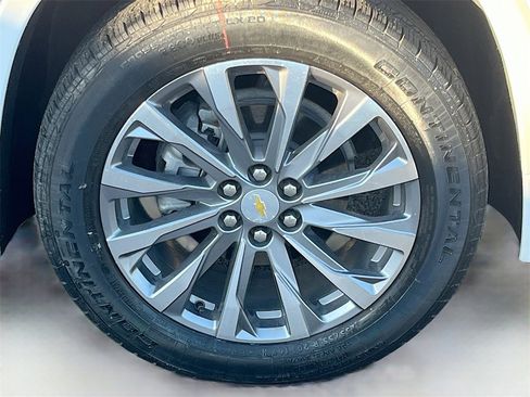 Used 2023 Chevrolet Traverse Premier w/ LPO, Floor Liner Package image 33