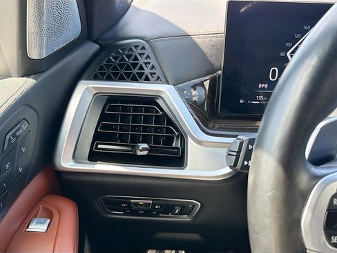 Used 2023 BMW X7 M60i w/ Executive Package image 37