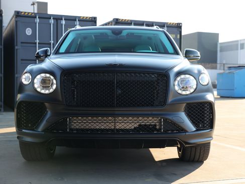 Used 2021 Bentley Bentayga image 19