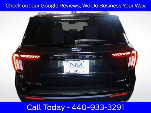 Used 2025 Ford Explorer Active w/ Active Comfort Package image 18