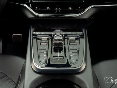 Used 2025 Aston Martin DBX 707 image 40