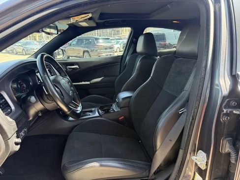 Used 2023 Dodge Charger R/T w/ Plus Group RWD image 28