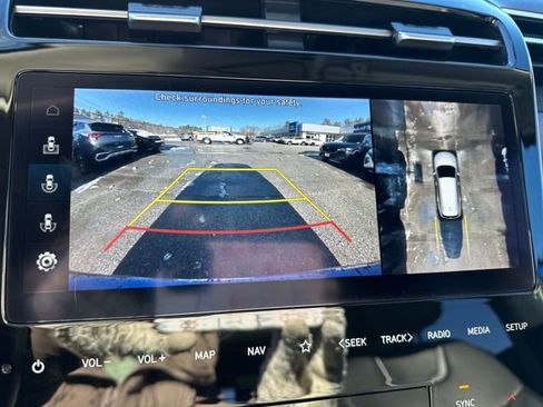 Certified 2022 Hyundai Tucson Limited image 18