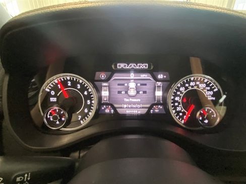 Used 2024 RAM 1500 Laramie image 32