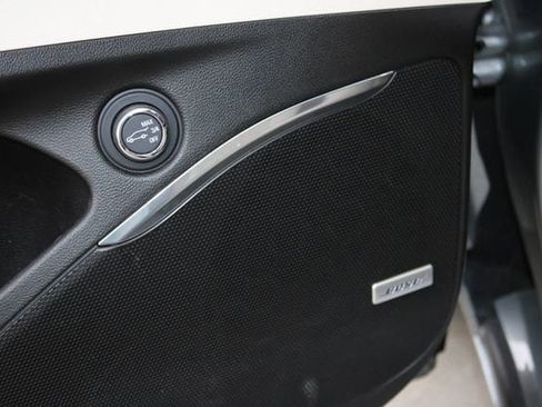 Used 2024 Buick Enclave Avenir w/ Avenir Technology Package image 24