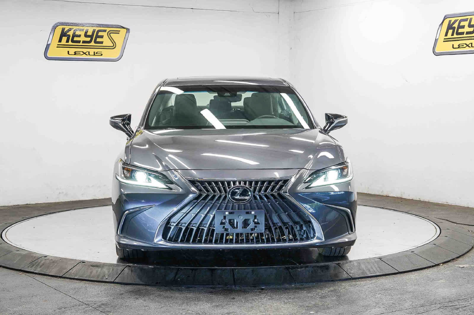 Used 2024 Lexus ES 350 FWD image 6