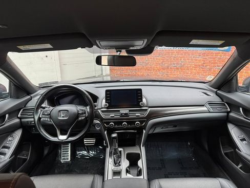 Used 2020 Honda Accord Sport image 11