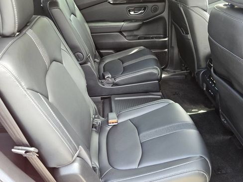 Used 2024 Honda Pilot EX-L image 18