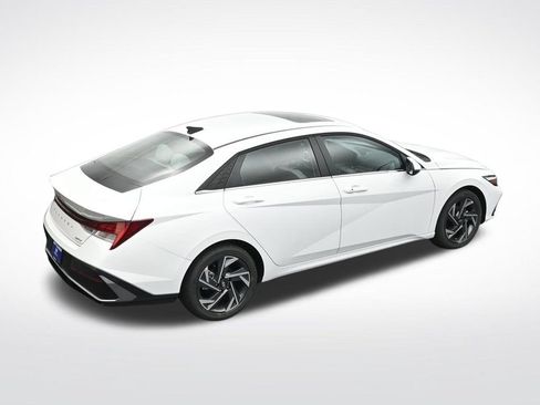 New 2026 Hyundai Elantra Limited FWD image 22