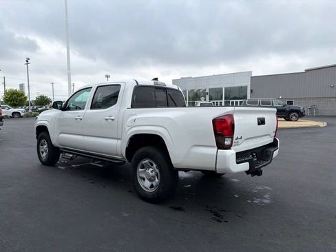 Certified 2023 Toyota Tacoma SR AWD/4WD image 5