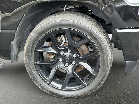 Used 2023 RAM 1500 Laramie AWD/4WD image 7