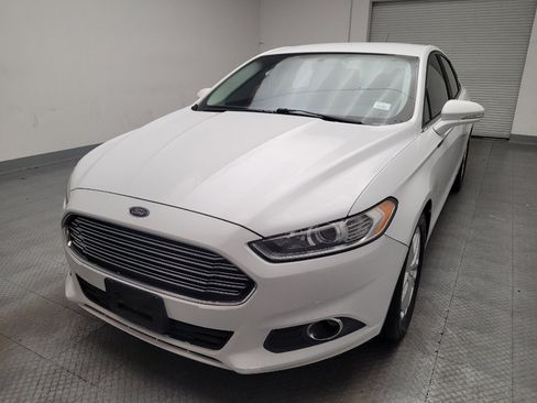 Used 2016 Ford Fusion SE FWD image 15