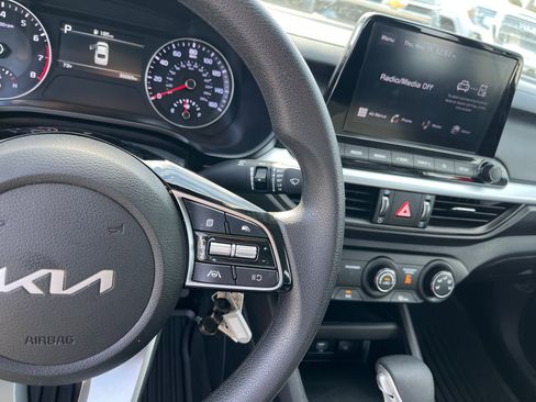 Used 2024 Kia Forte LXS w/ LXS Technology Package image 30