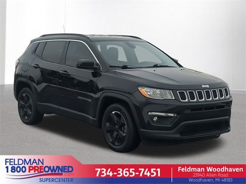 Used 2018 Jeep Compass Latitude image 1