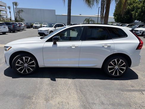 Certified 2023 Volvo XC60 B5 Plus AWD/4WD image 8