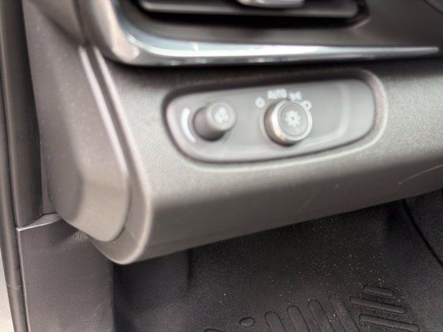 Used 2024 Buick Envista Preferred w/ Convenience II Package FWD image 22