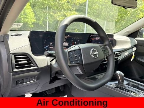 Used 2026 Nissan Sentra SV w/ Floor Mat Package FWD image 15