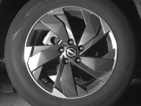 Used 2025 Nissan Rogue SV AWD/4WD image 15