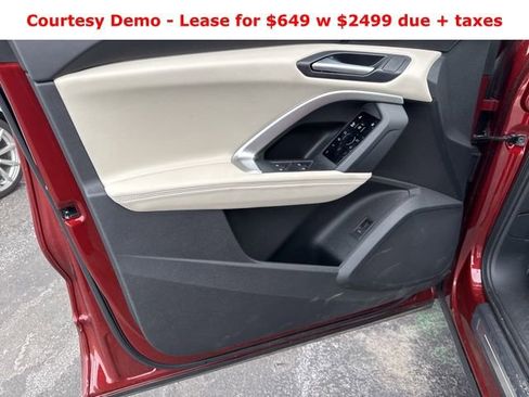 Used 2025 Audi Q5 Prestige image 12