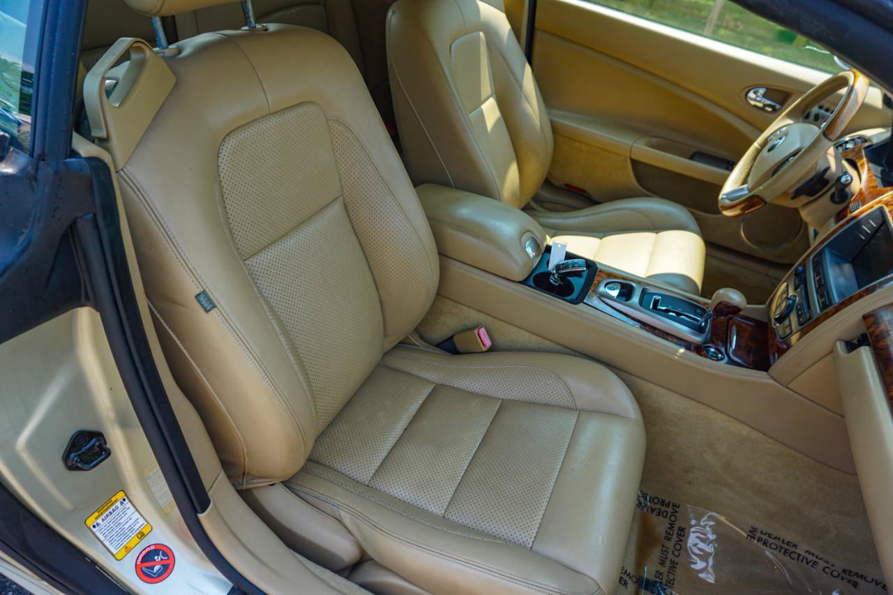 Used 2007 Jaguar XK Convertible RWD image 14