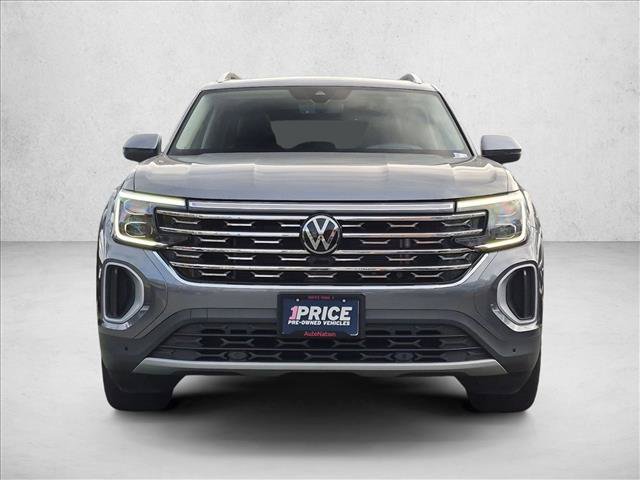 Used 2024 Volkswagen Atlas SEL AWD/4WD image 2