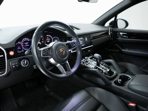 Certified 2023 Porsche Cayenne image 4