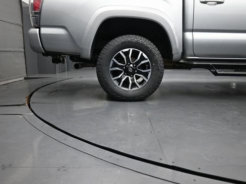 Used 2023 Toyota Tacoma TRD Sport w/ Advanced Technology Package AWD/4WD image 10