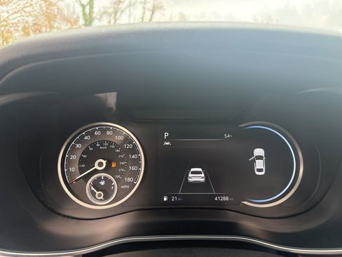 Used 2023 Genesis G70 3.3T w/ Sport Advanced Package image 18