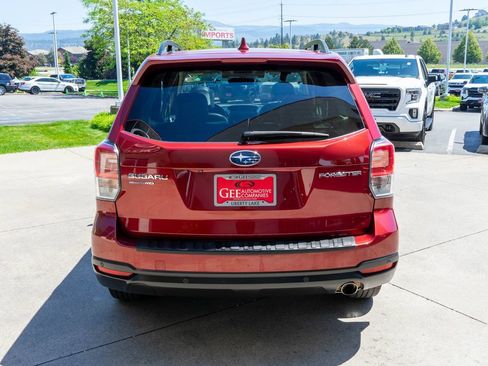 Used 2018 Subaru Forester 2.5i Touring AWD/4WD image 47