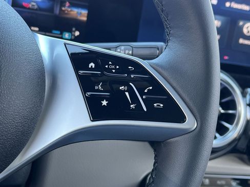 New 2026 Mercedes-Benz GLB 250 4MATIC image 30