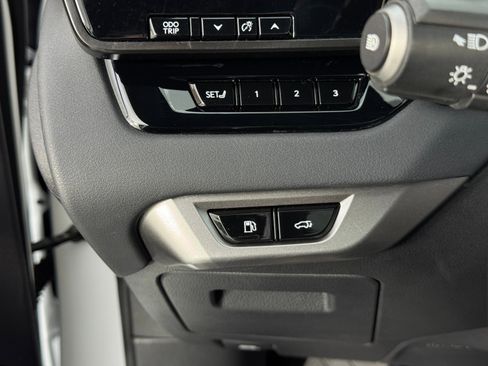 Used 2023 Lexus RX 350 Premium w/ Accessory Package image 18