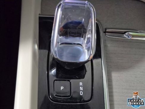 Used 2025 Volvo XC60 B5 Ultra w/ Protection Package Premier AWD/4WD image 18