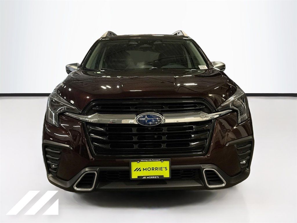 Used 2023 Subaru Ascent Touring AWD/4WD image 2