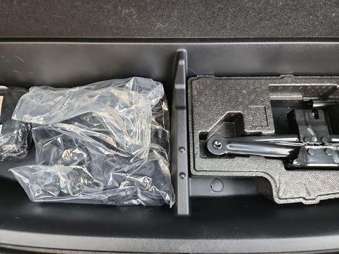 Certified 2023 Hyundai Santa Fe SE w/ Cargo Package image 27