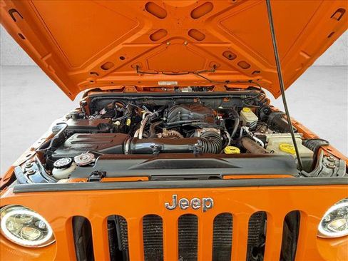 Used 2013 Jeep Wrangler Sport w/ Connectivity Group AWD/4WD image 16