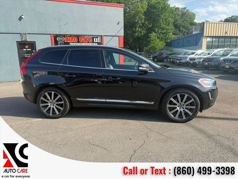 Used 2015 Volvo XC60 T6 Platinum w/ Climate Package AWD/4WD image 8