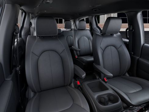 New 2026 Chrysler Pacifica Select image 16