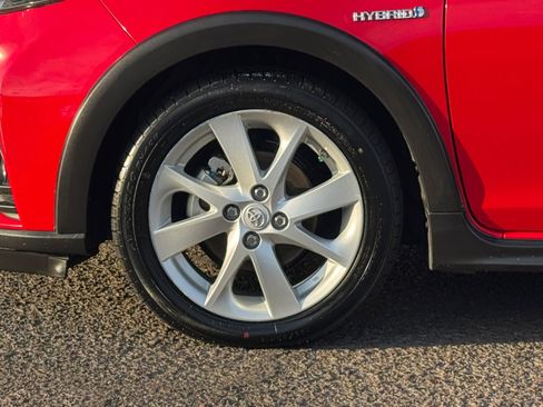 Used 2018 Toyota Prius C Four w/ Carpet Mat Package image 11