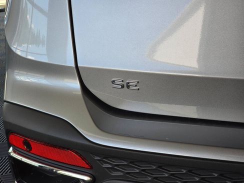 New 2026 Volkswagen Taos SE AWD/4WD image 13