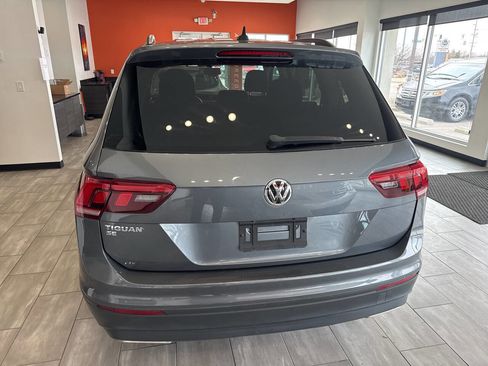 Used 2019 Volkswagen Tiguan SE image 11