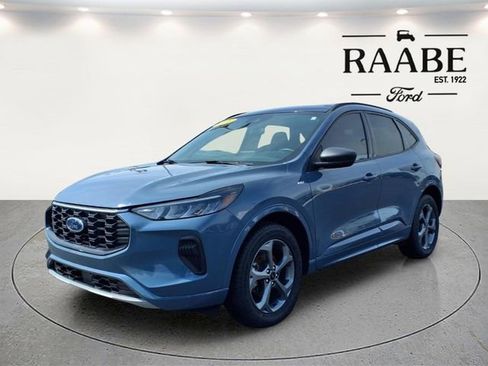 Used 2023 Ford Escape ST-Line image 3